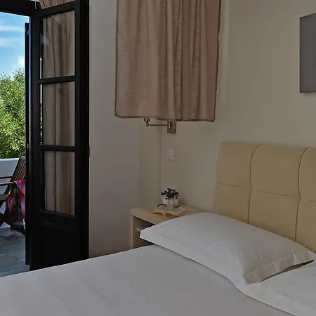 Aella 3* Νάουσα