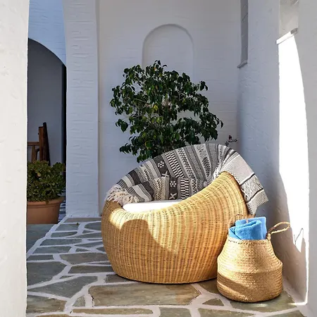Aella 3* Νάουσα