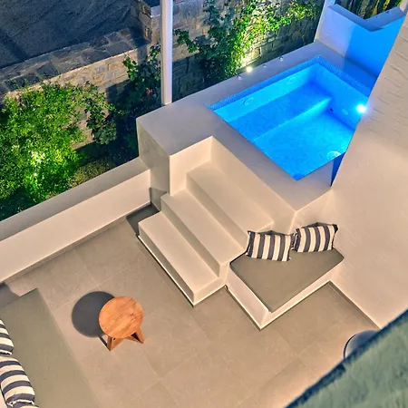 Aella Naousa (Paros)