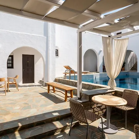 Aella Hotel Naousa (Paros)