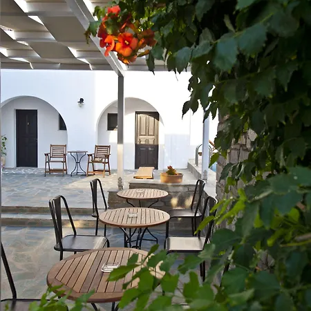 Aella Hotel Naousa (Paros)