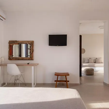 Hotel Aella Naousa
