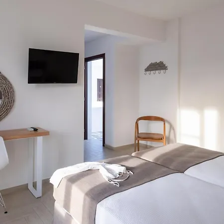 Hotel Aella 3*